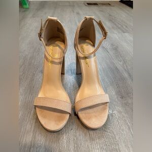 Lulu’s Taylor Block Heel